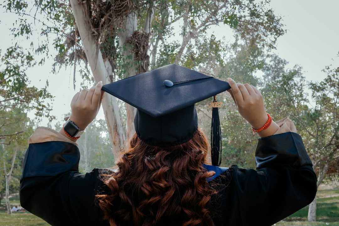 healthcare scholarships valuable